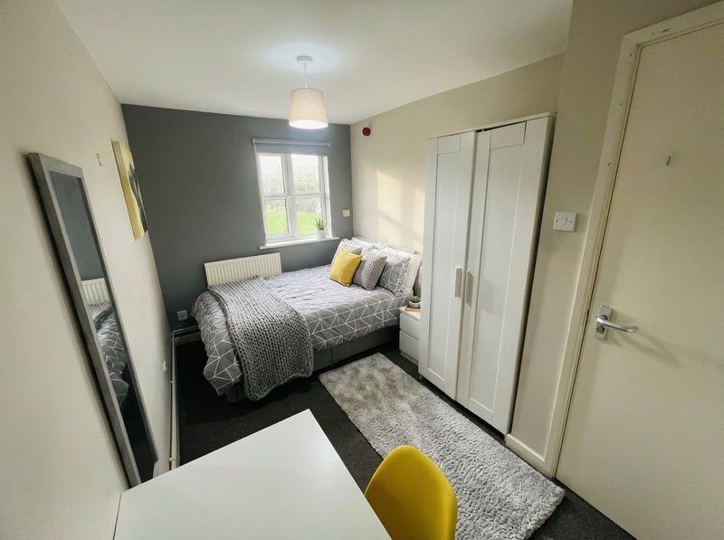 Property photo 1 of 3