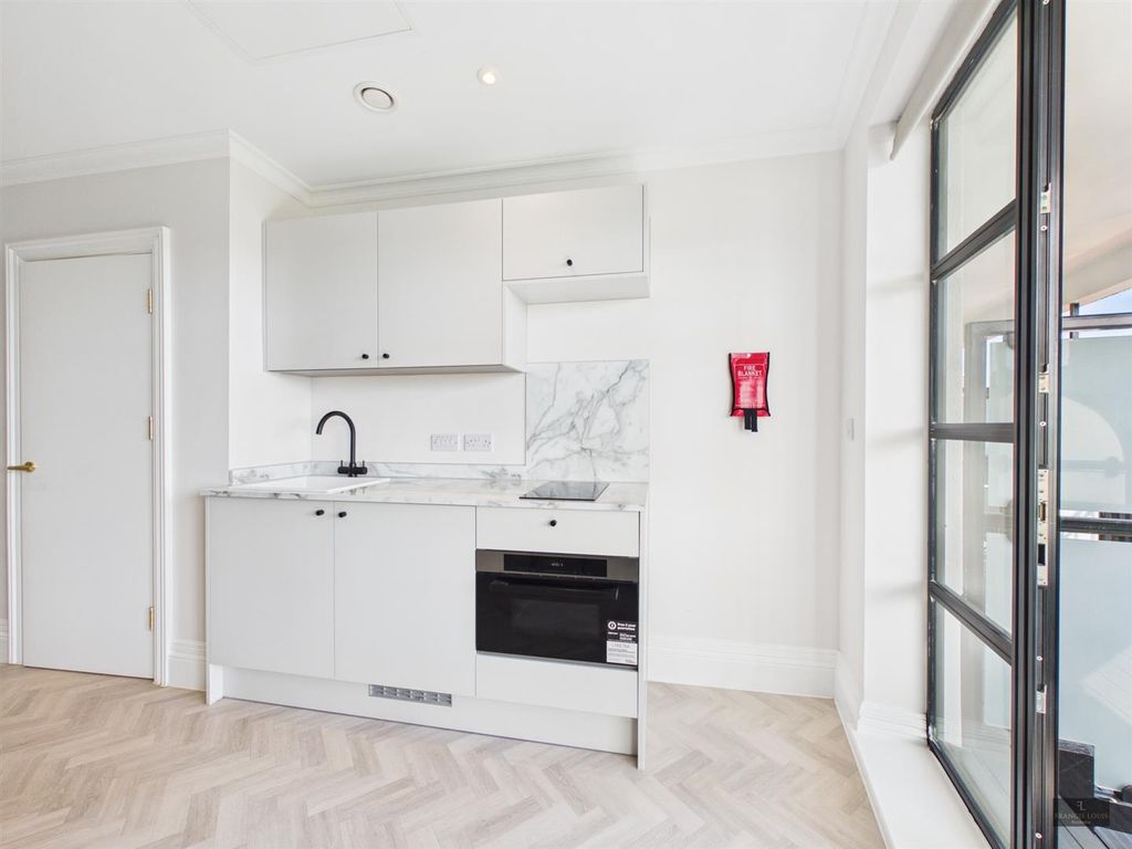 Property photo 3 of 5 1683Ae1164764Ff3Af63Fe868E5ba1E9_100_Cam02887G0-Pr