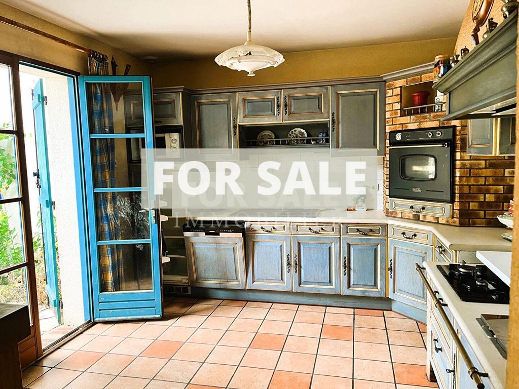 Property photo 2 of 8