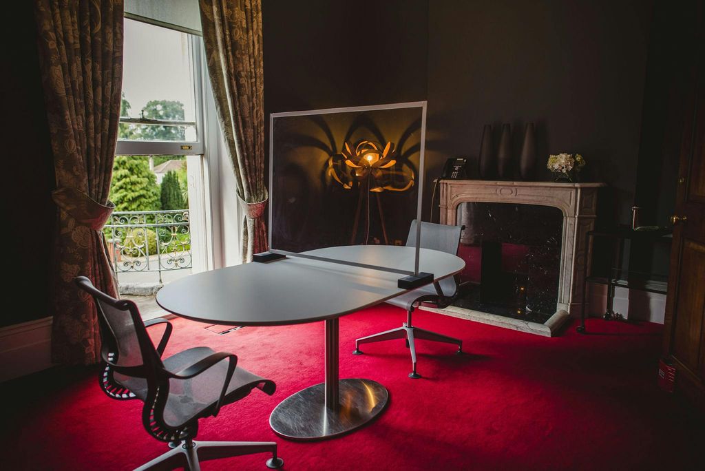 Property photo 3 of 6 Meeting Room.Jpg