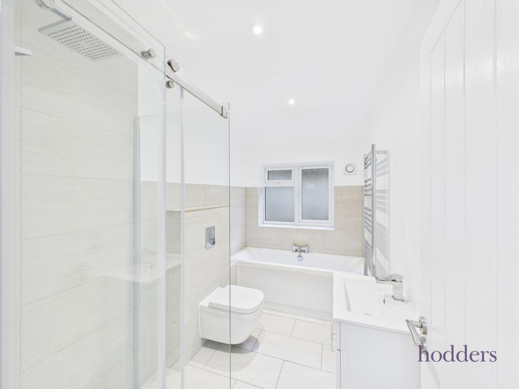 Property photo 3 of 25 Picture No. 23