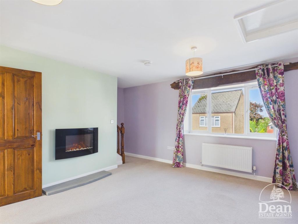 Property photo 3 of 22