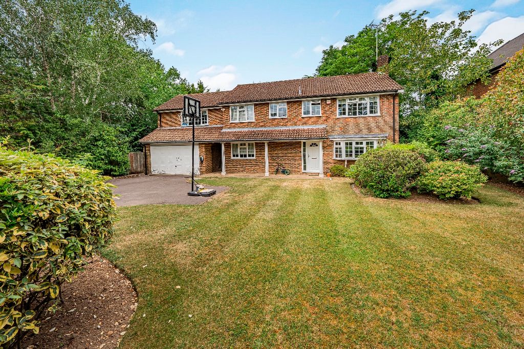 Property photo 1 of 12