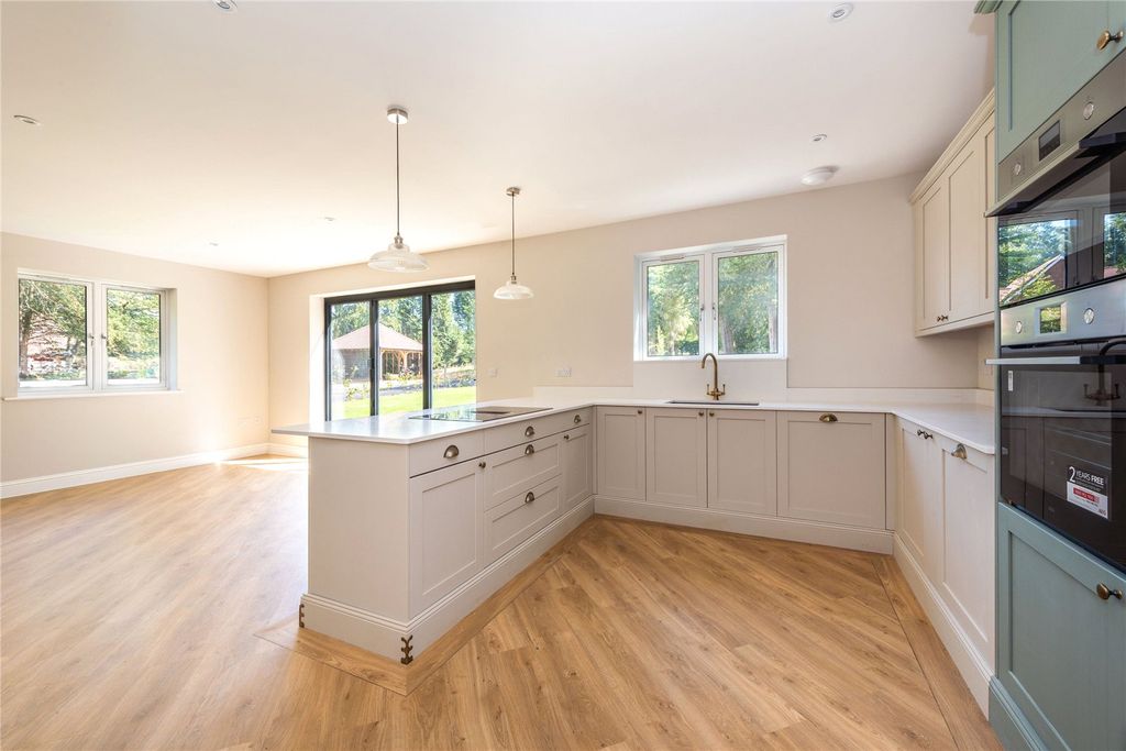 Property photo 3 of 16 Picture No. 07