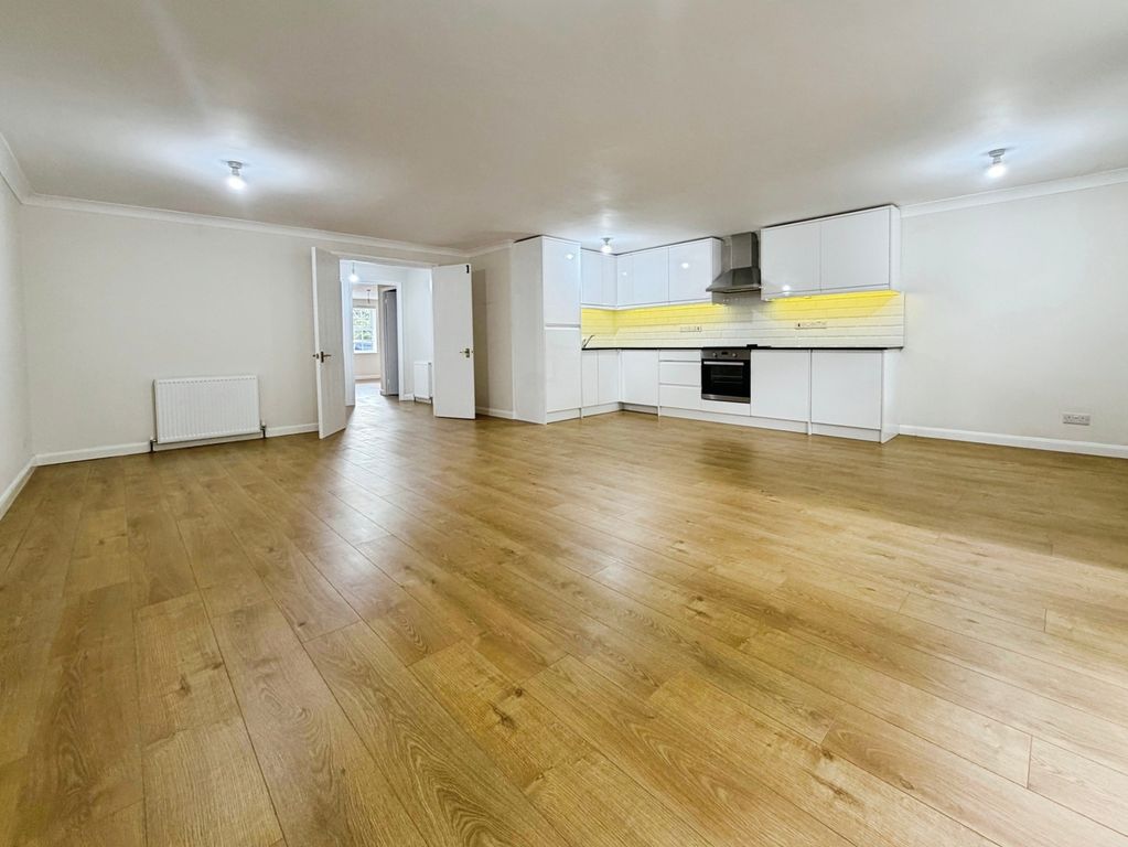 Property photo 2 of 21 Pbox-Img.Jpg