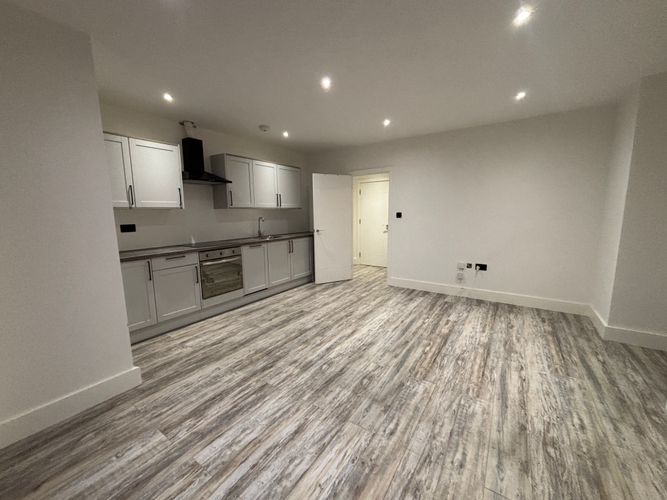 Property photo 1 of 8 Cover