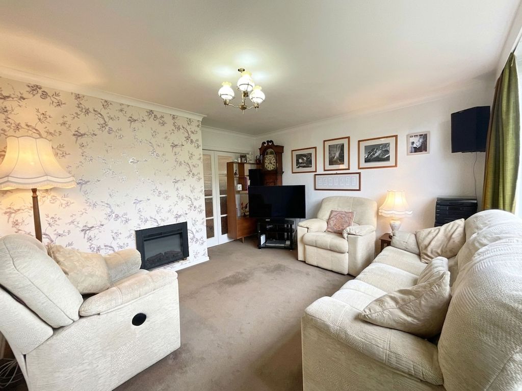 Property photo 2 of 22