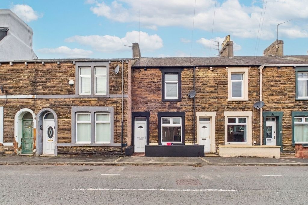 Property photo 1 of 12