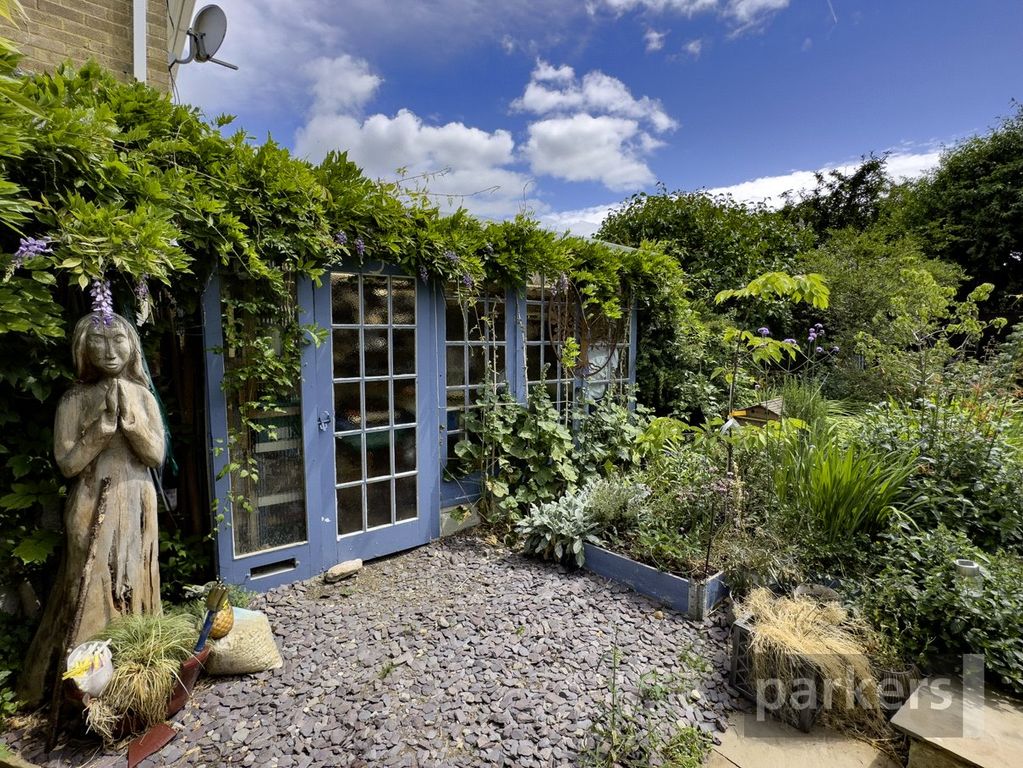 Property photo 1 of 27 Picture No. 30