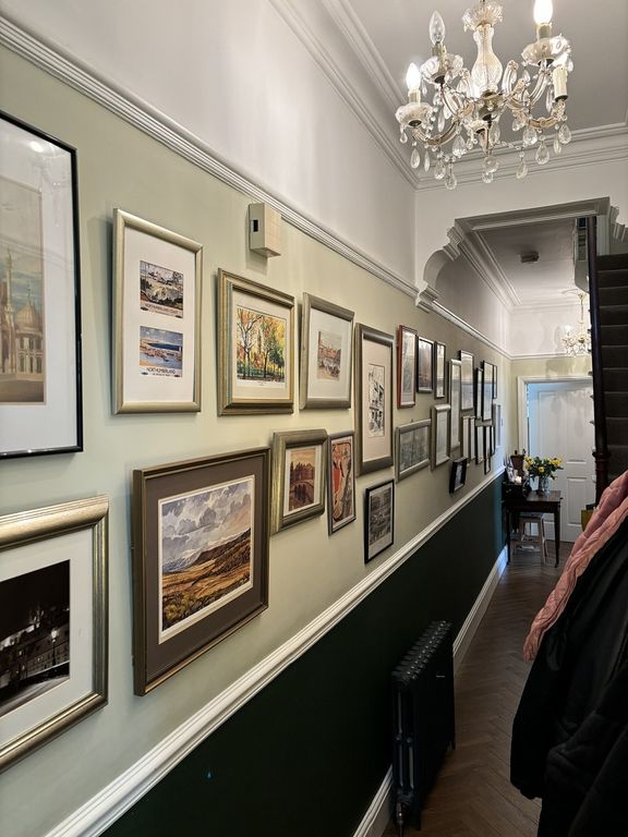 Property photo 3 of 26 Entrance Hall B