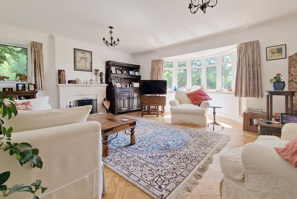 Property photo 3 of 17 Willow Bank Sitting Room
