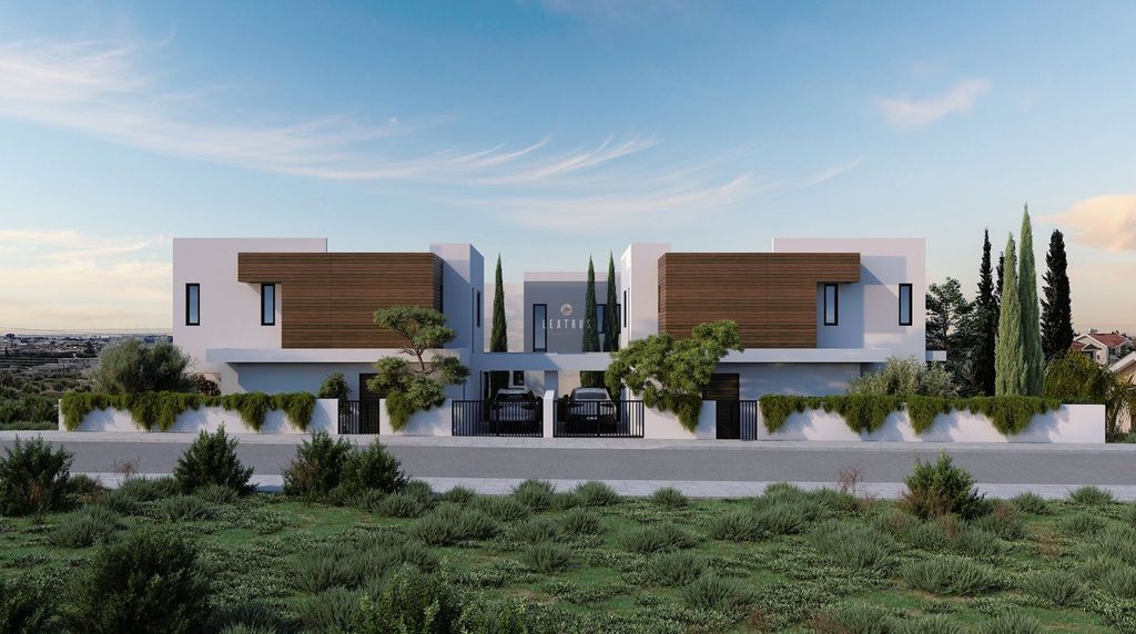 Property photo 2 of 5