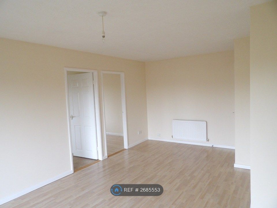 Property photo 2 of 9 Lounge