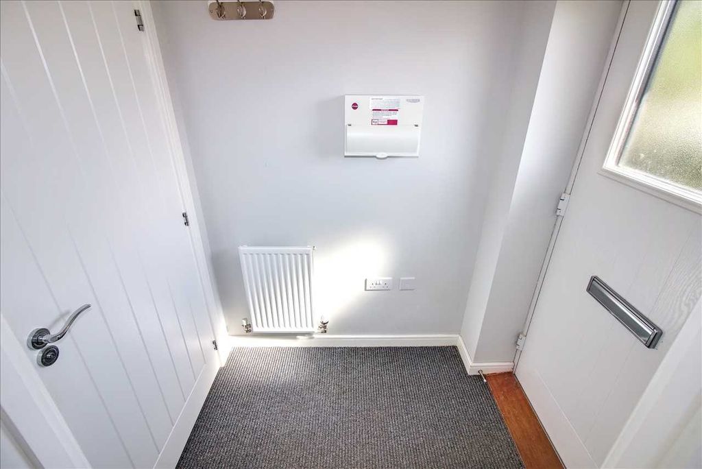 Property photo 2 of 12 Entrance Lobby