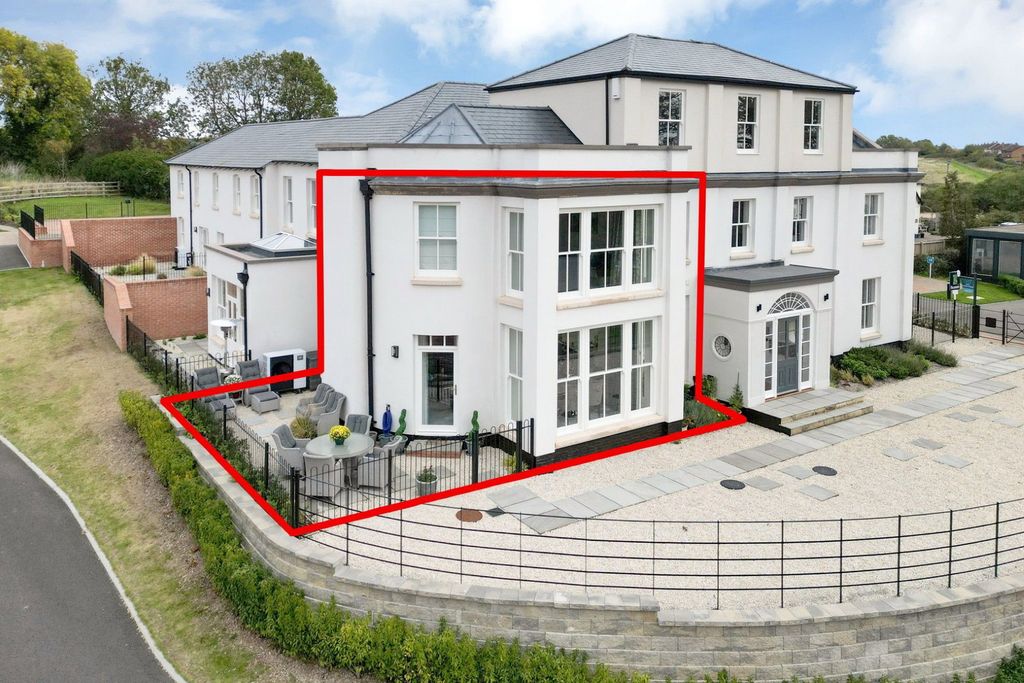 Property photo 1 of 57