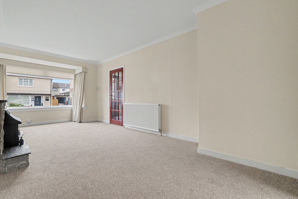 Property photo 3 of 32