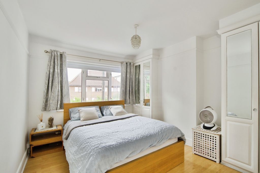 Property photo 2 of 22 Pbox-Img.Jpg
