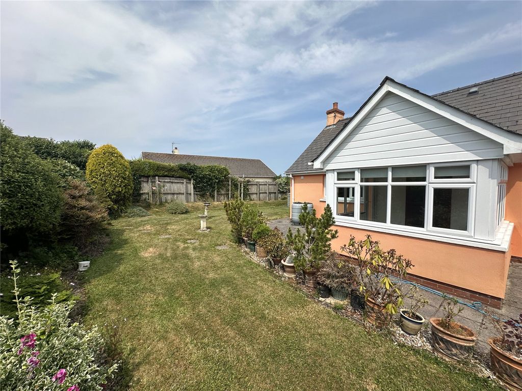 Property photo 3 of 17 Picture No. 21