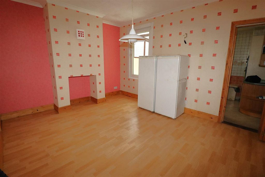 Property photo 3 of 14 Img_1432.Jpg