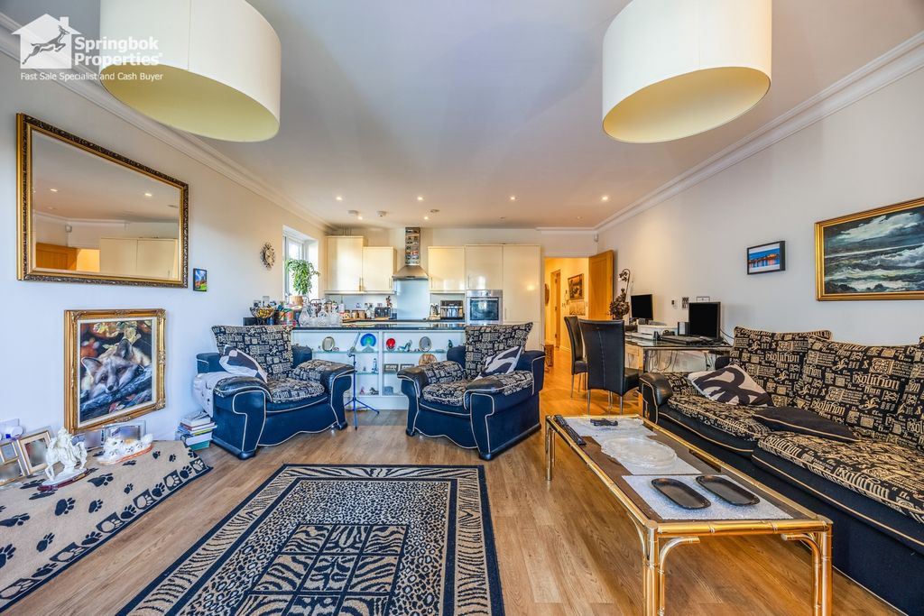 Property photo 3 of 18 Image 2