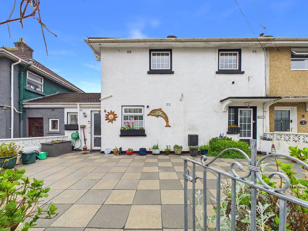 Property photo 1 of 21