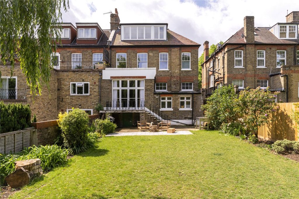 Property photo 1 of 41 Picture No. 06