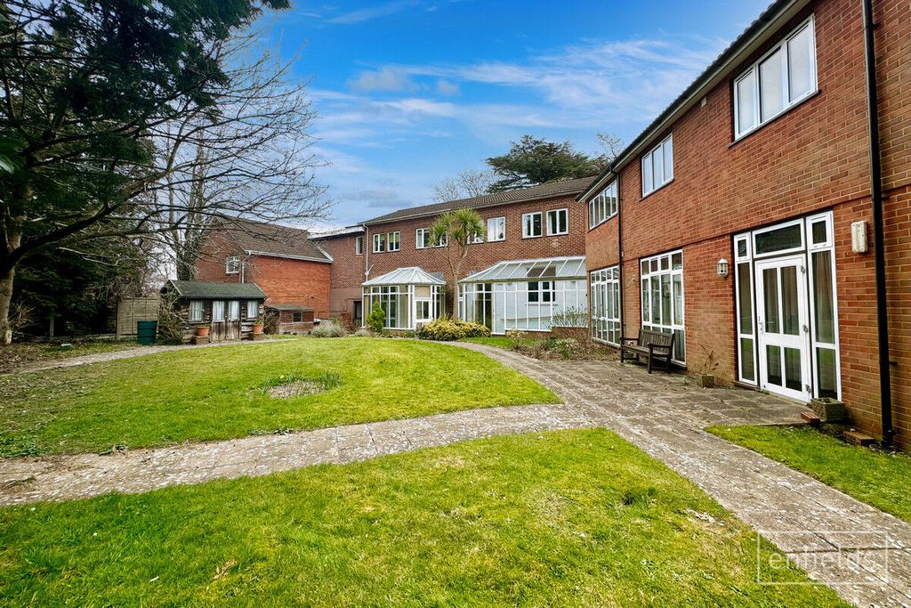 Property photo 3 of 15