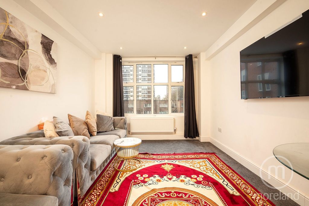 Property photo 3 of 11 3793705