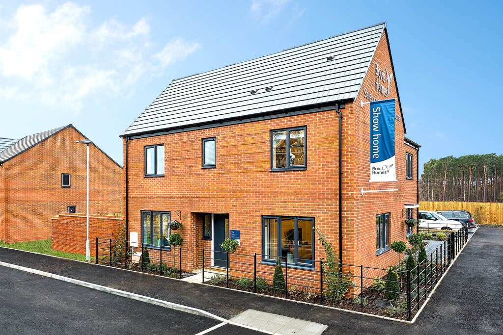 Property photo 1 of 11 Vistry Buckler's Park Show Home 151223 233