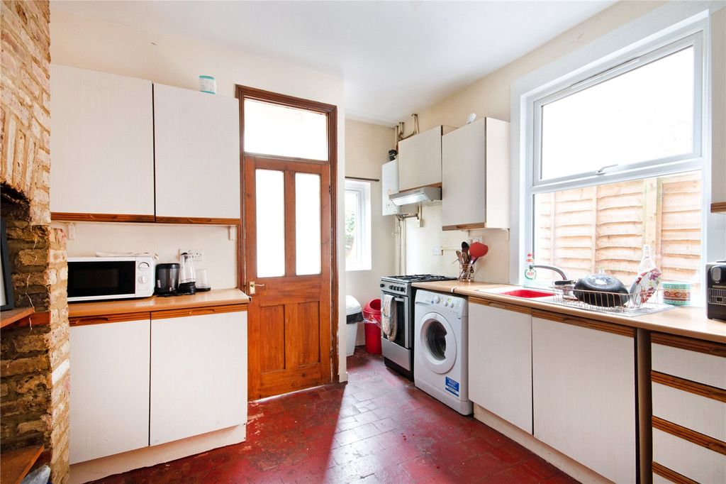 Property photo 3 of 10 Picture No. 11