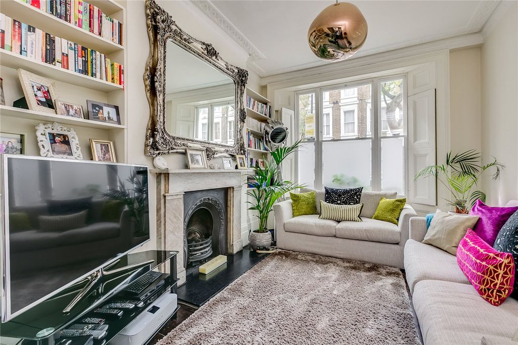 Property photo 1 of 10