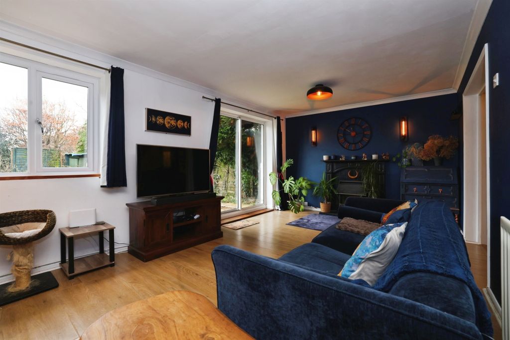 Property photo 3 of 16