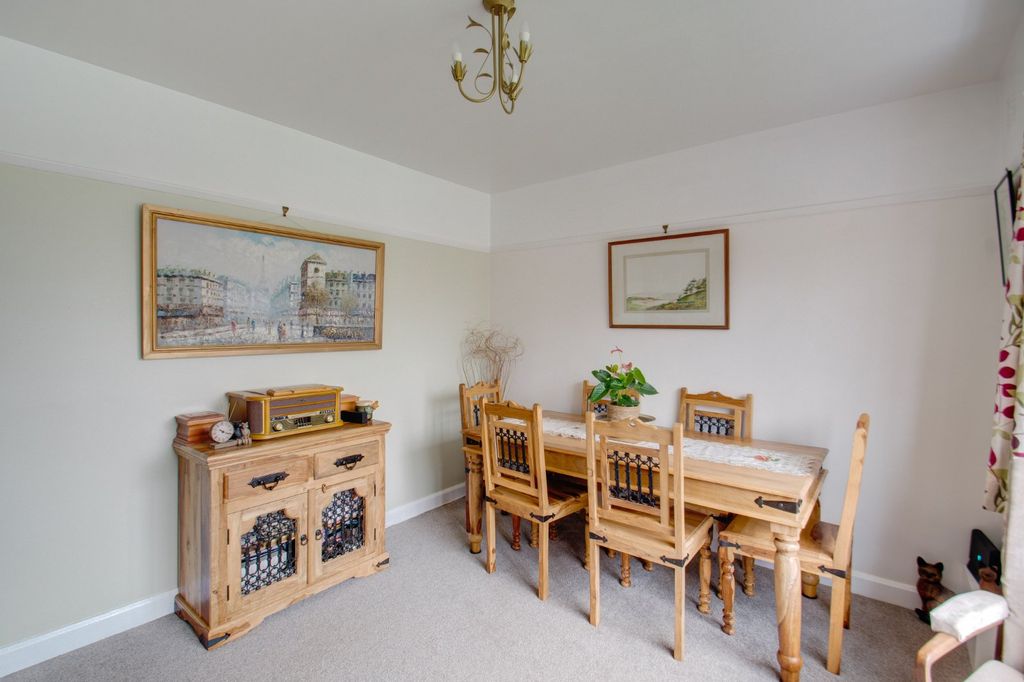 Property photo 3 of 20 Picture No. 02