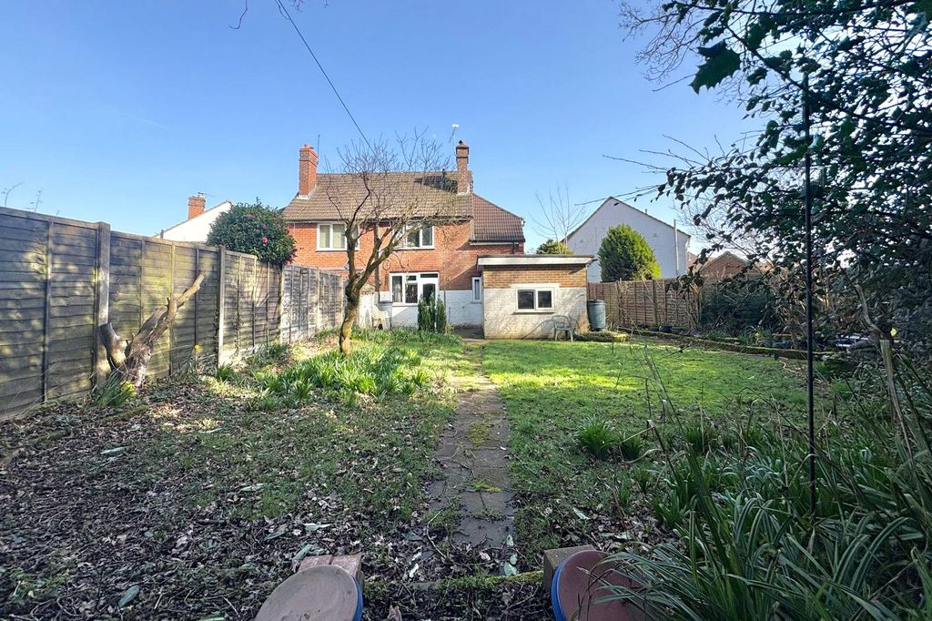 Property photo 2 of 12 Picture No. 17