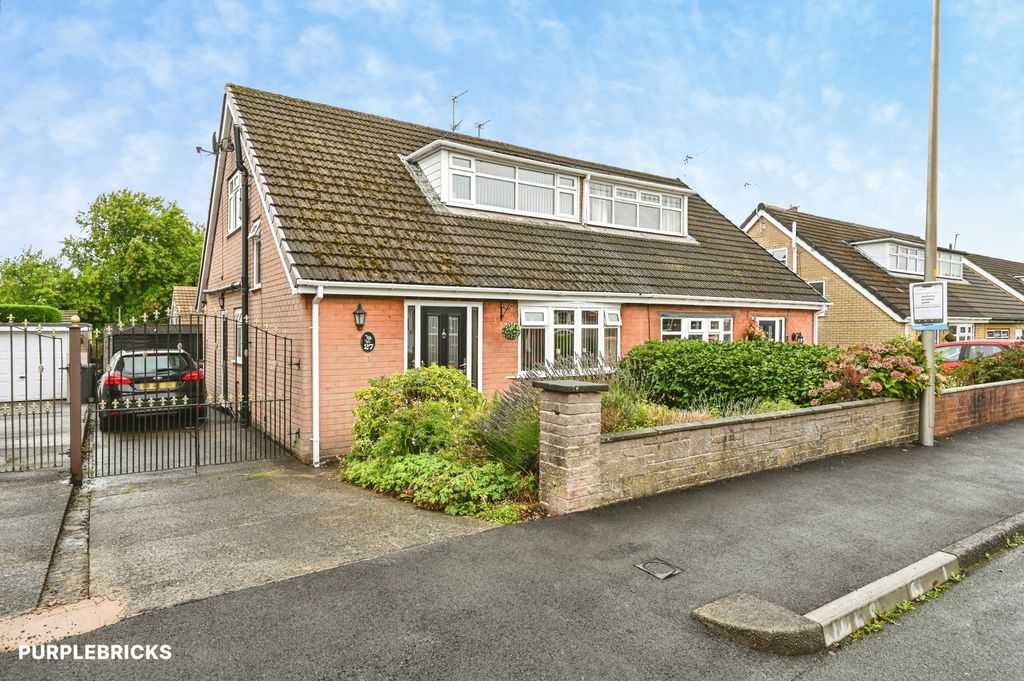 Property photo 1 of 25