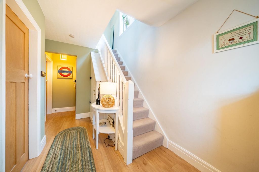 Property photo 2 of 20 Hallway