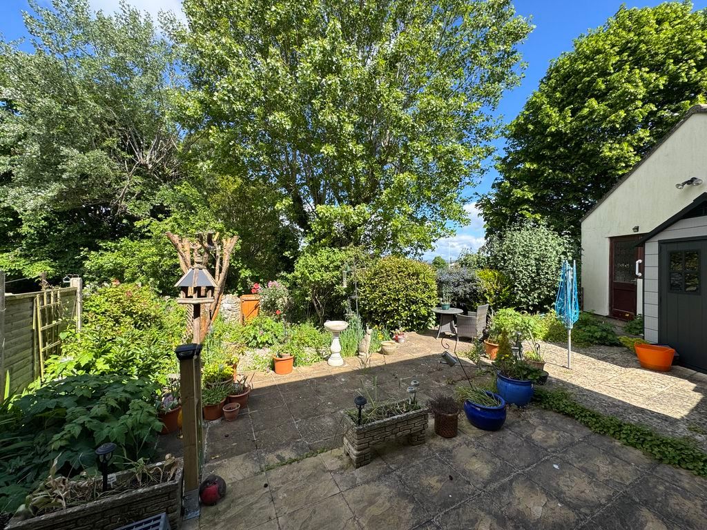 Property photo 2 of 31 Rear Garden