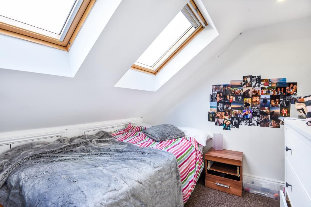 Property photo 2 of 10 Bedroom