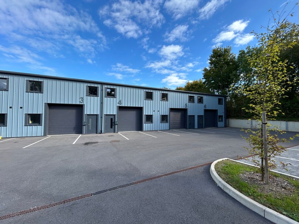 Property photo 1 of 8 Photo 18