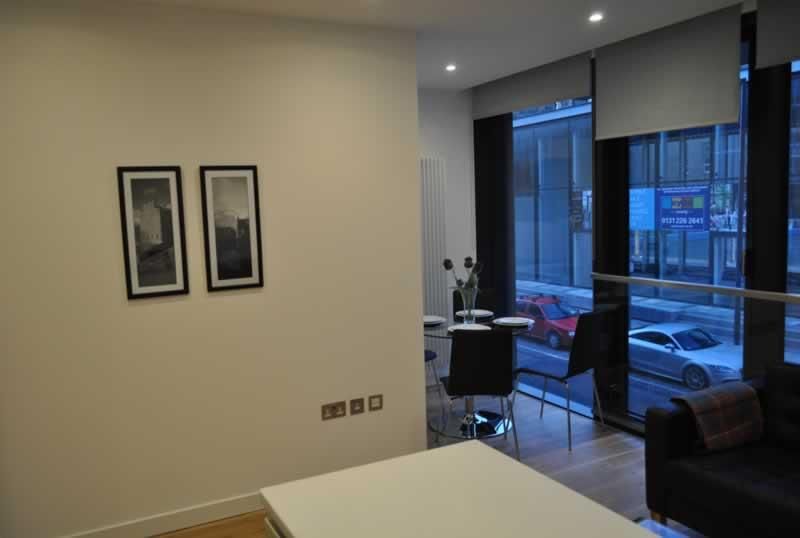 Property photo 2 of 7 Lounge 2