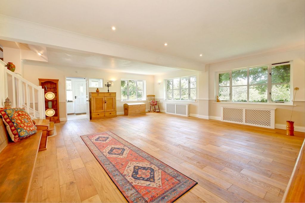 Property photo 2 of 56