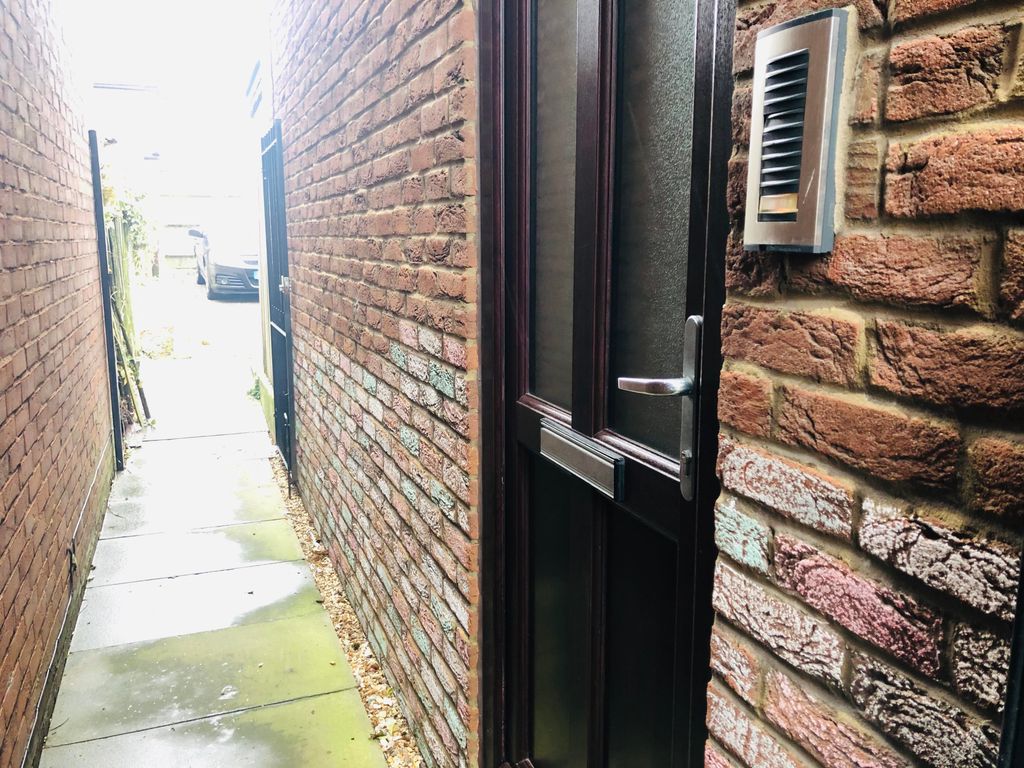Property photo 2 of 14 Exterior
