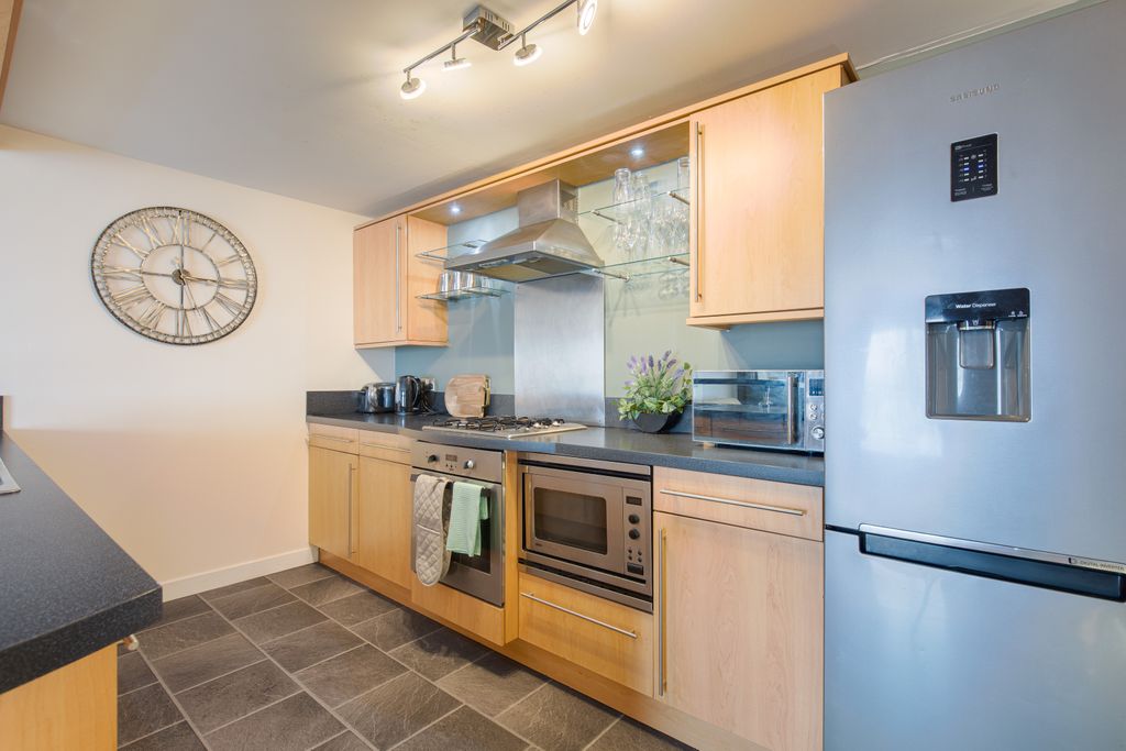 Property photo 2 of 19 Kitchen1
