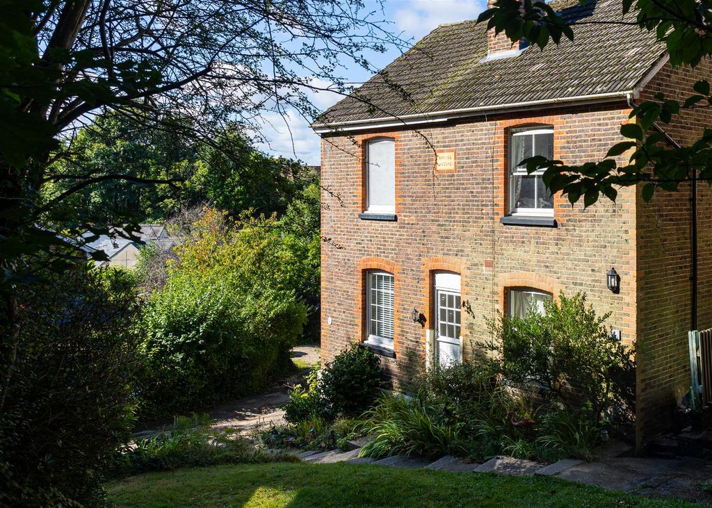 Property photo 1 of 22