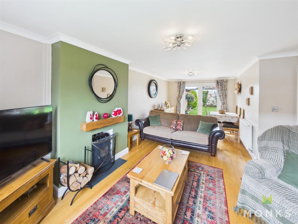 Property photo 2 of 16 Cam01348G0-Pr0793-Still007.Jpg