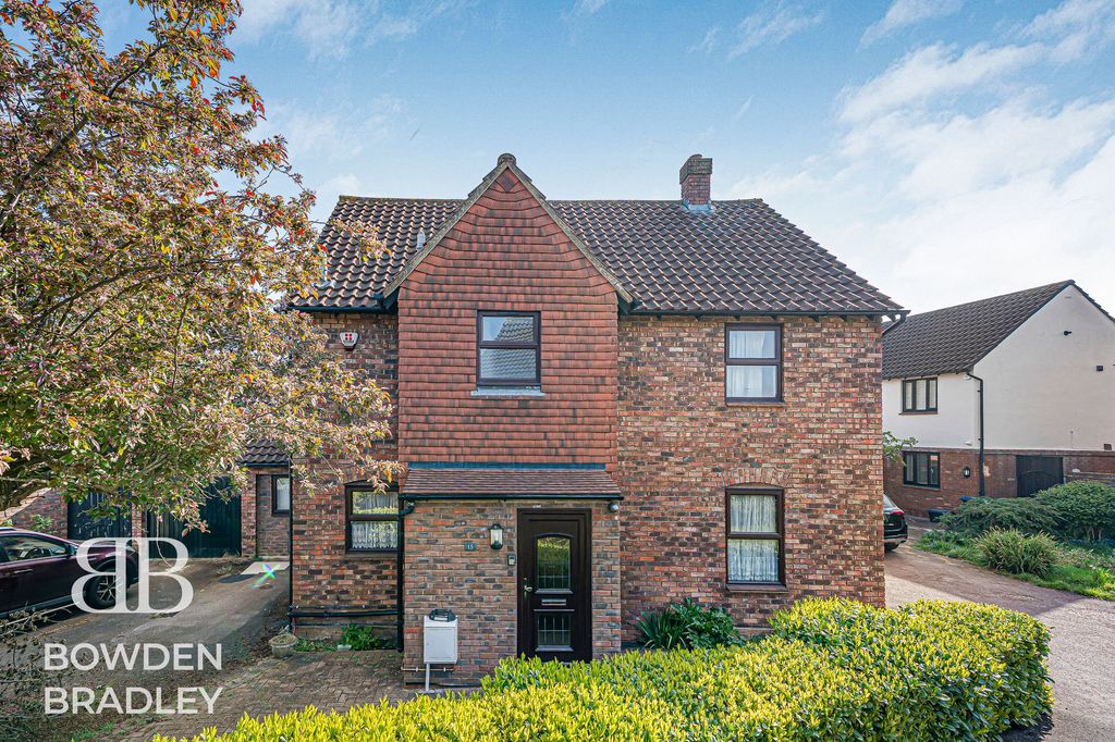 Property photo 1 of 21