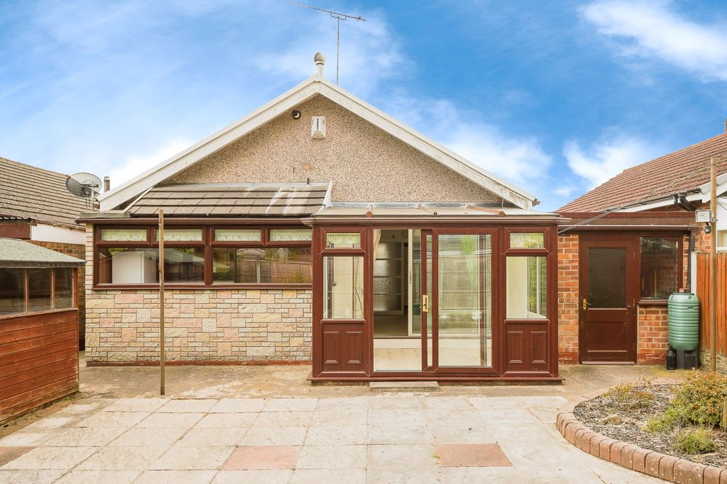 Property photo 2 of 15