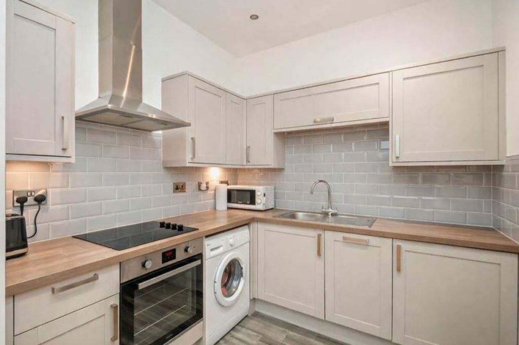 Property photo 2 of 8 Photo 2