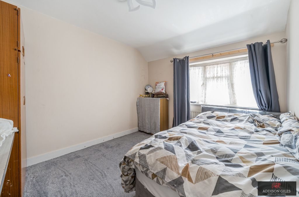 Property photo 3 of 15 Photo 3