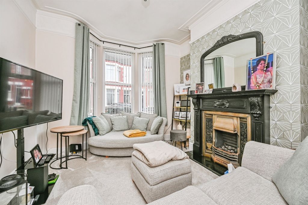 Property photo 3 of 14